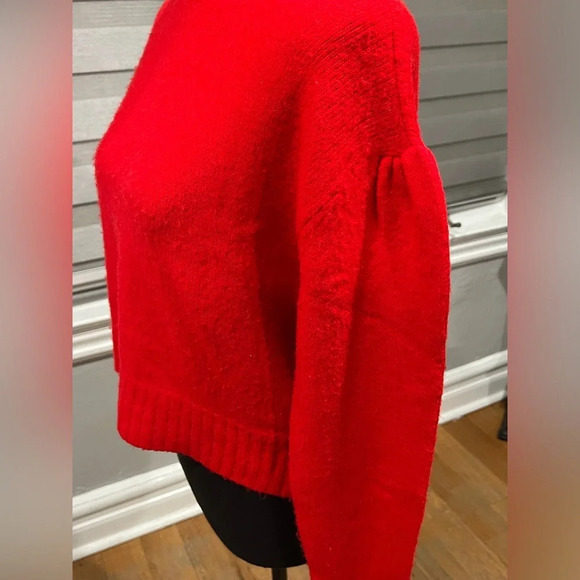 Forever 21 sweater - Picture 3 of 5